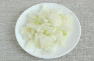 Щи из молодой капусты - фото шага 4