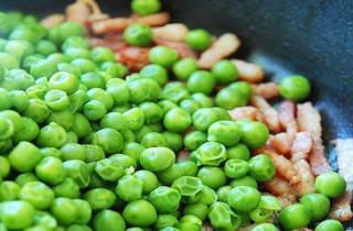 Горох с беконом - фото шага 8