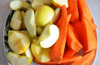 Сок из тыквы, яблок и моркови - фото шага 2