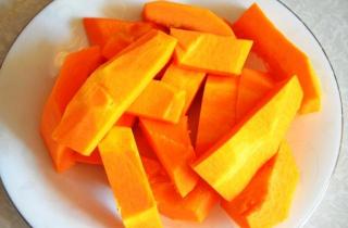 Сок из тыквы, яблок и моркови - фото шага 3