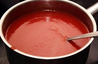 Томатный соус для пиццы - фото шага 1