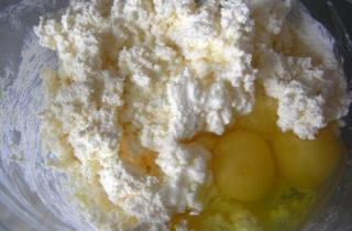 Творожная запеканка с брокколи - фото шага 1