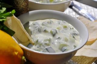 Греческий соус цацики - фото шага 4