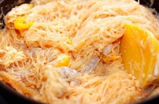 Китайская лапша с креветками - фото шага 7