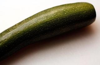 Лапша из цукини - фото шага 1