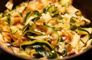 Лапша из цукини - фото шага 4