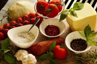 Пица Пепперони в домашних условиях - фото шага 1