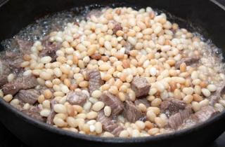 Пряное мясо с фасолью - фото шага 2