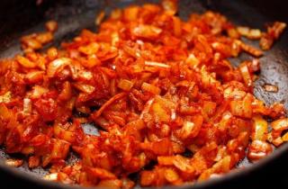 Сочный гуляш из говядины - фото шага 3