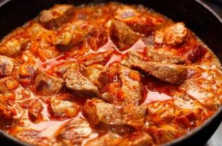 Сочный гуляш из говядины - фото шага 5