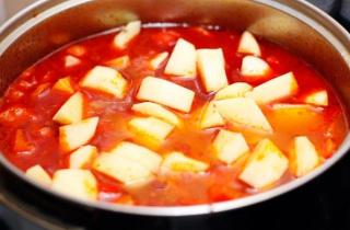 Сочный гуляш из говядины - фото шага 9