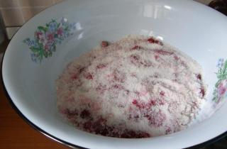 Вкусное малиновое варенье - фото шага 3