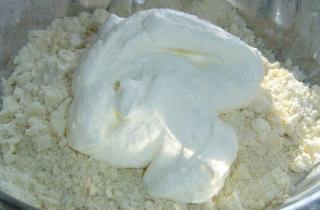 Деревенские кифлики - фото шага 2