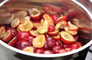 Сливовый компот на зиму - фото шага 2