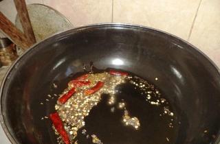 Тушеная капуста с горохом - фото шага 6