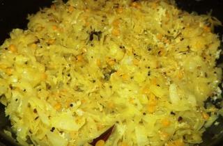 Тушеная капуста с горохом - фото шага 11