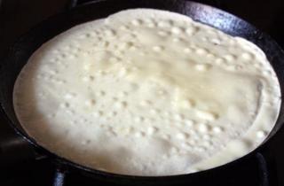 Блинчики со сливами - фото шага 4