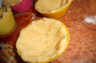 Корзиночки с белковым кремом - фото шага 2