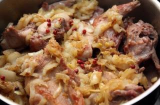 Кролик в сметане - фото шага 5