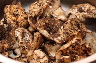 Маринованные грузди - фото шага 1