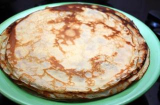 Нежные блинчики с творогом - фото шага 4