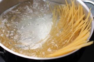 Паста с лососем и сыром - фото шага 2