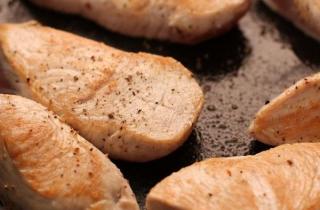 Филе индейки с соусом из голубого сыра - фото шага 4