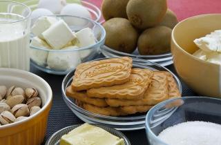 Порционный чизкейк с киви - фото шага 1