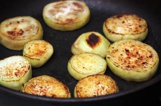 Салат из баклажанов - фото шага 3