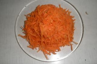 Салат из капусты с морковью и перцем на зиму - фото шага 5