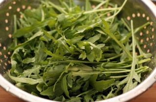 Салат с персиками и моцареллой - фото шага 1