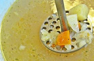 Суп-пюре из плавленого сыра с овощами - фото шага 5