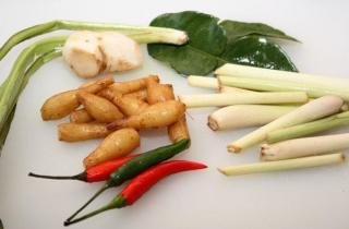 Тайский суп с креветками - фото шага 2