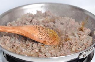 Блинчики, фаршированные мясом - фото шага 6
