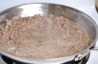 Блинчики, фаршированные мясом - фото шага 7