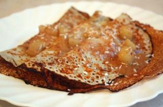 Блинчики с грушевым соусом из рисовой муки - фото шага 6