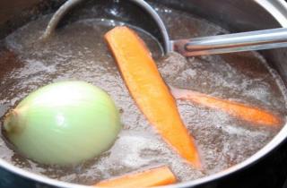 Крем-суп из шампиньонов и белых грибов - фото шага 4