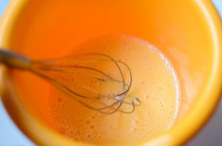 Омлет со спаржей - фото шага 1