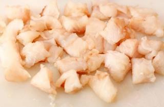 Рыбный суп с креветками - фото шага 4