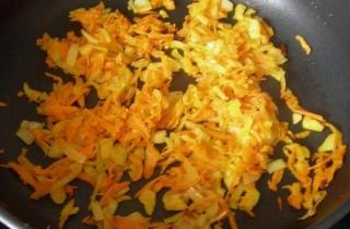 Сырный суп с креветками - фото шага 5