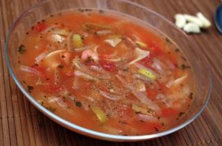 Томатный суп с лапшой - фото шага 5