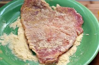 Вкусный шницель из свинины - фото шага 5