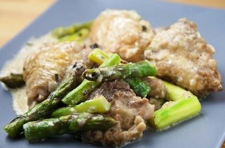 Курица фламбе со спаржей - фото шага 5