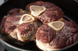 Оссобуко из телячьей голяшки - фото шага 2