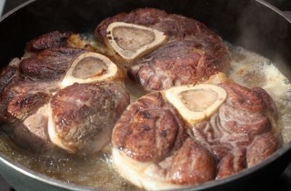 Оссобуко из телячьей голяшки - фото шага 3