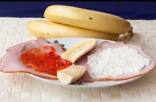 Острые рулетики из ветчины с бананом - фото шага 2