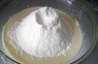 Пирог со смородиной - фото шага 2