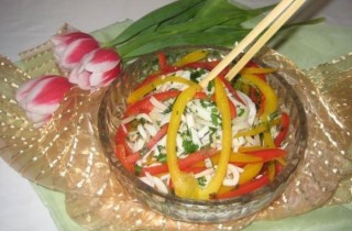 Салат с перцем и кальмарами - фото шага 6