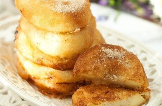 Яблоки в кляре - фото шага 6