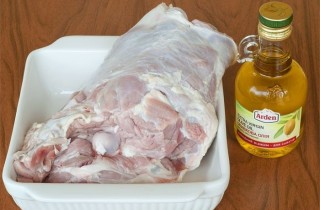 Баранина, запеченная с овощами - фото шага 1